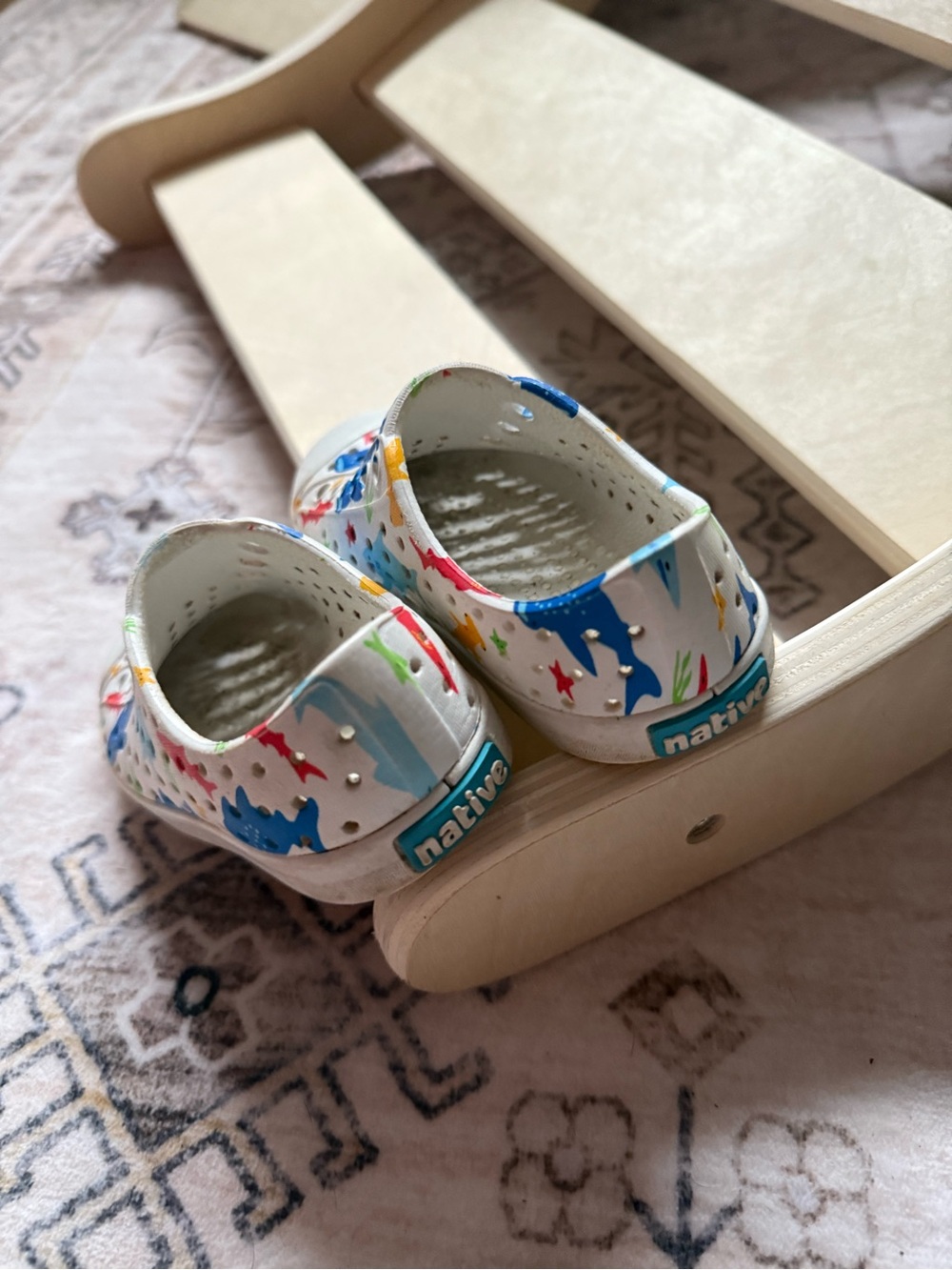 Native shoes - Picture 2 of 3